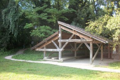 Espace convivial au cœur de la forêt